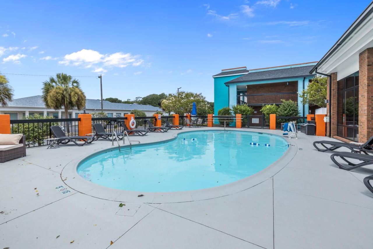 Garnet Inn & Suites, Morehead City Near Atlantic Beach Exterior photo